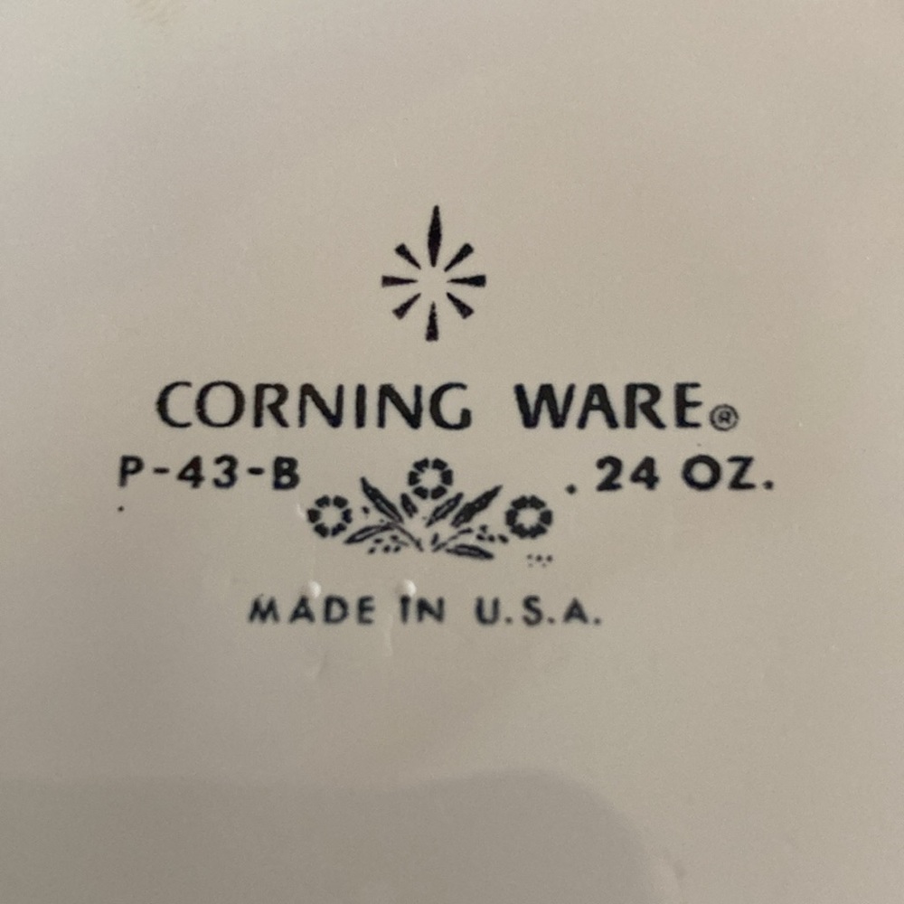Vintage Corning Ware P-43-B Blue Cornflower 24 Ounce Baking Dish with Lid - Picture 8 of 13